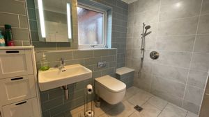 Photo 27- click for photo gallery